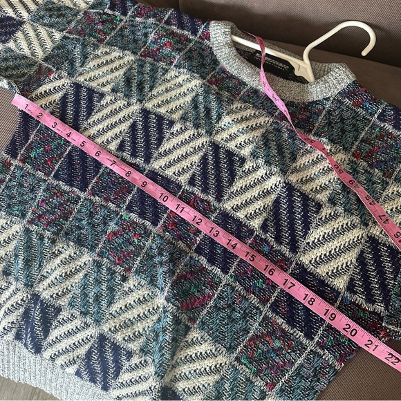 Vintage expression sweater - Picture 2 of 4